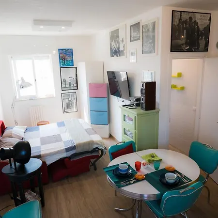 Hollywood Near Station With Parking Appartement *